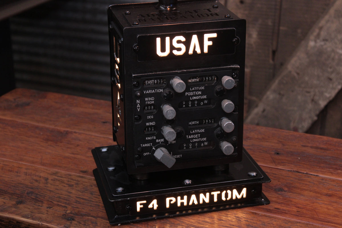 Industrial / WW2 / Aviation / Airplane / F4 PHANTOM / USAF / Lamp