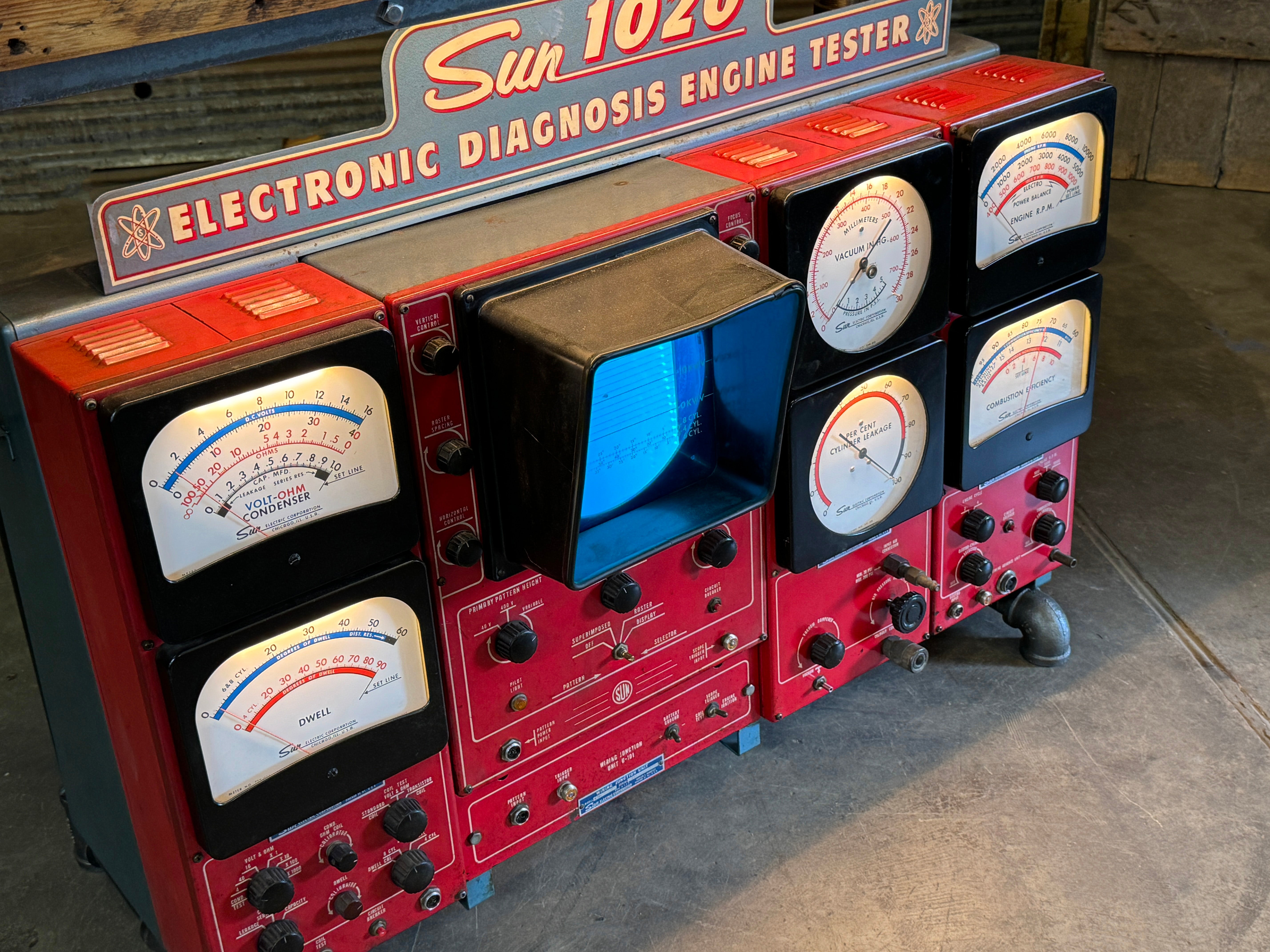 Steampunk Industrial / Antique Sun Engine Analyzer 1020 / Automotive / Barn wood Table / #4262