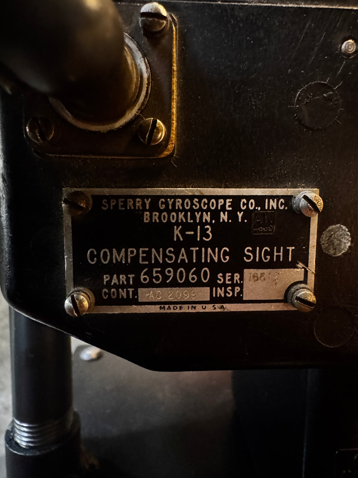 Industrial / WW2 / Aviation / Airplane / Boeing B-17 Bomber Gunsight  / U.S. Military Aircraft Lamp #4894