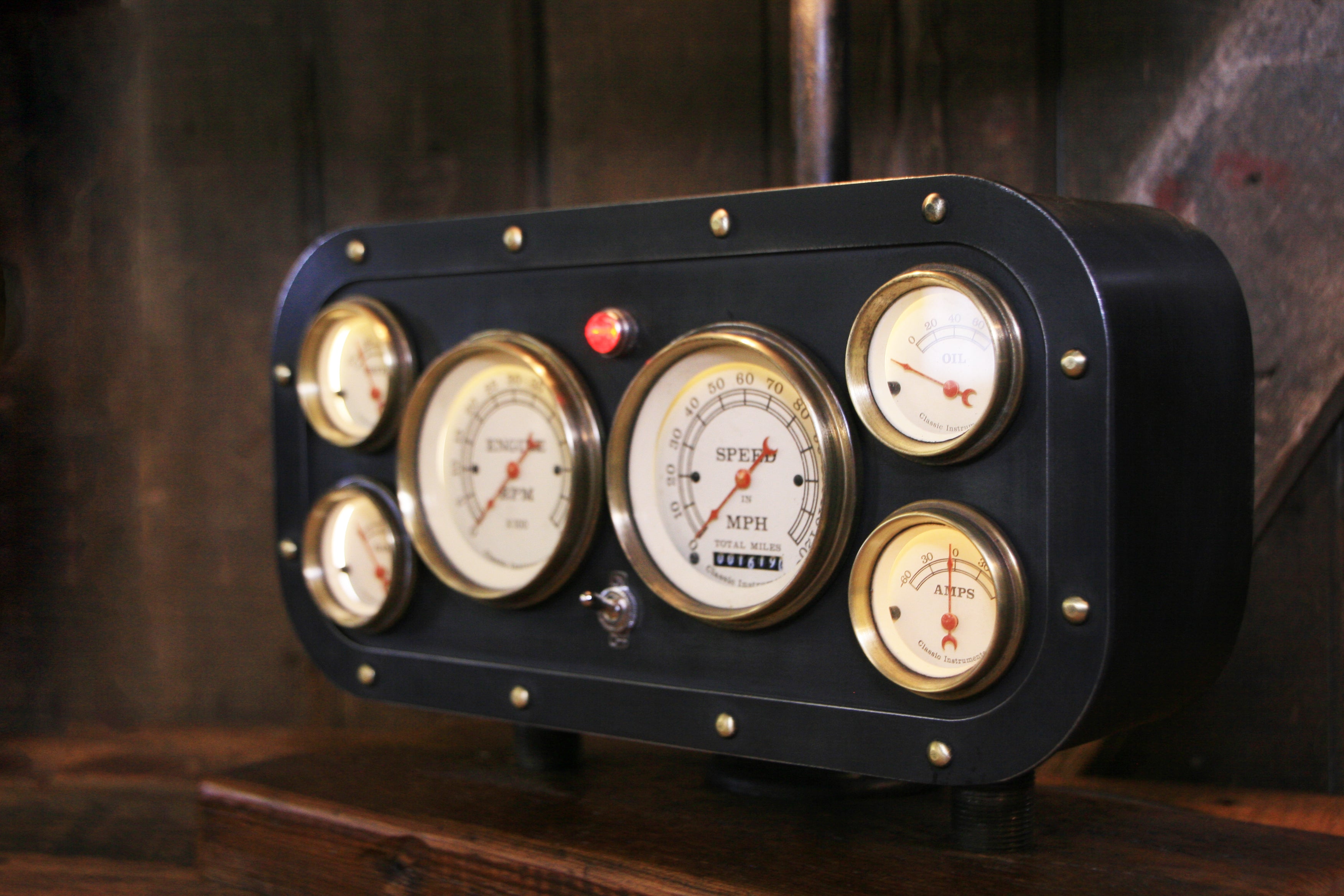 Steampunk Industrial / Antique Vintage Gauges / Automotive  / Rat  Hot rod / Lamp #3232