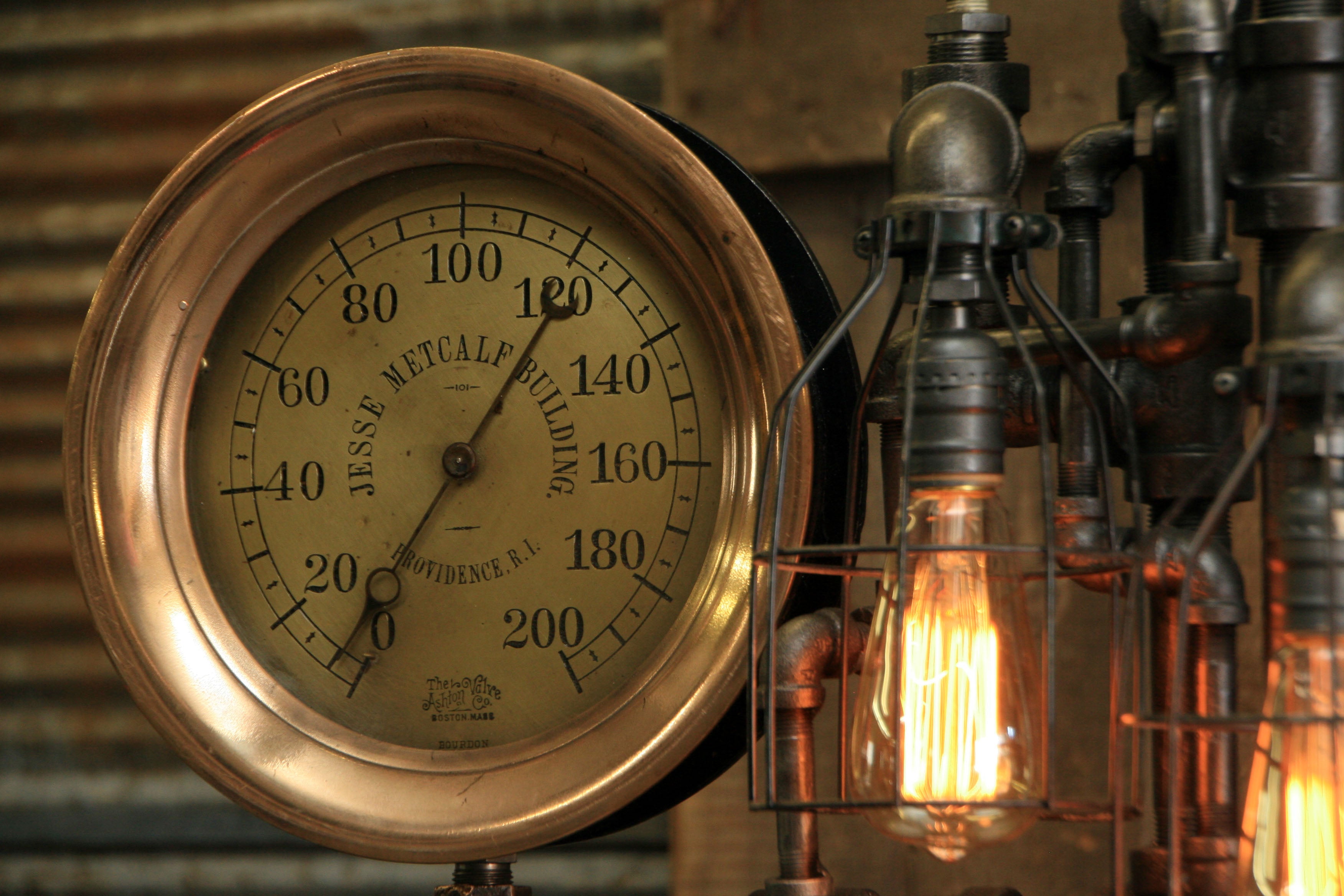 Steampunk Industrial / Antique Steam Gauge Lamp / Metcalf / Providence RI / Lamp #1940